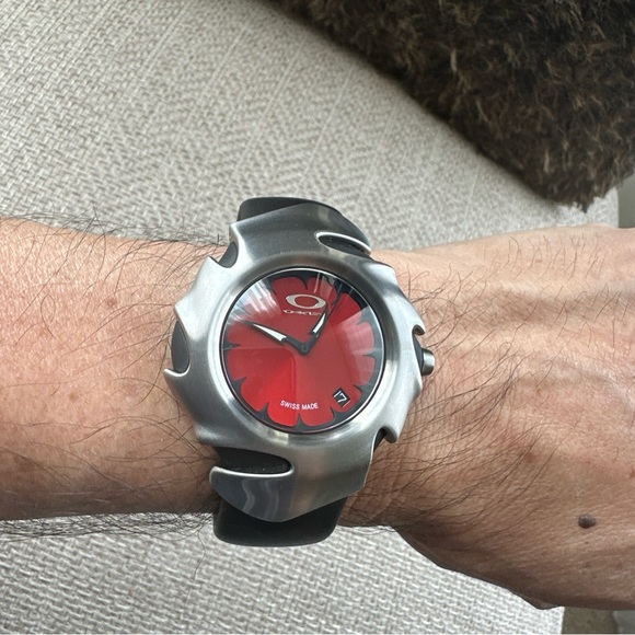 Rare Oakley Blade Red Dial Swiss Made Date Display near mint - Picture 2 of 10